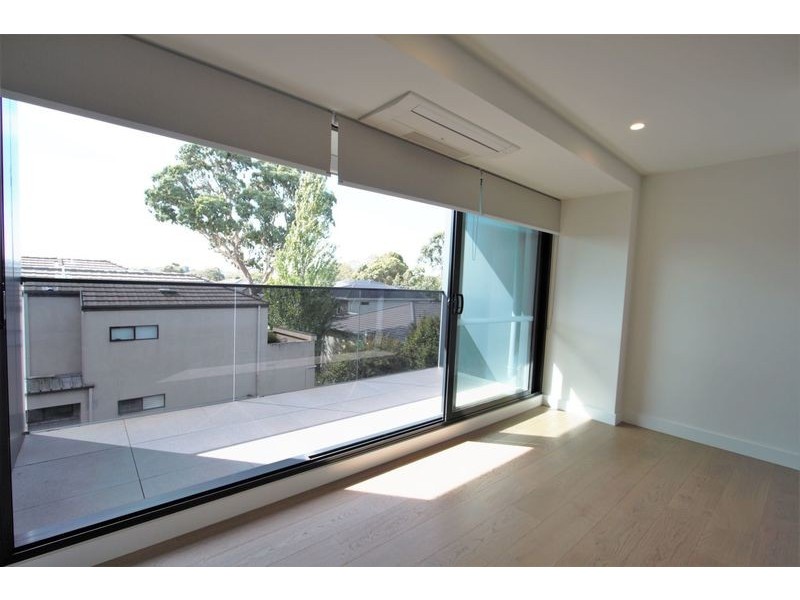 207/523 Dandenong Rd, Armadale VIC 3143