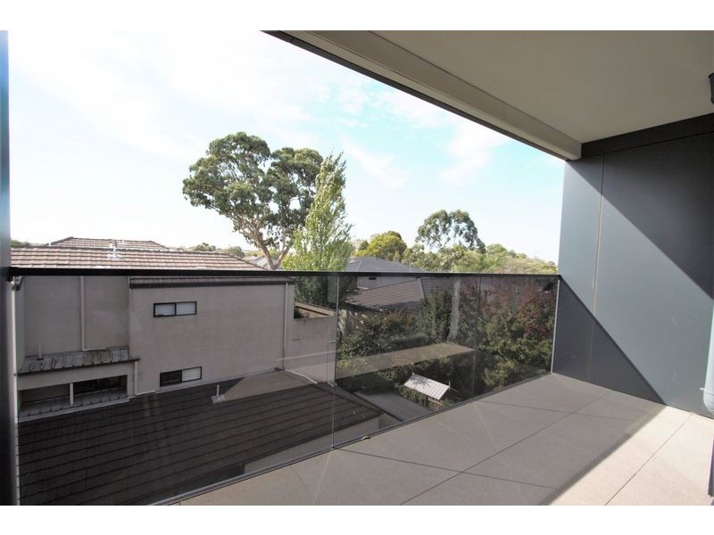 207/523 Dandenong Rd, Armadale VIC 3143