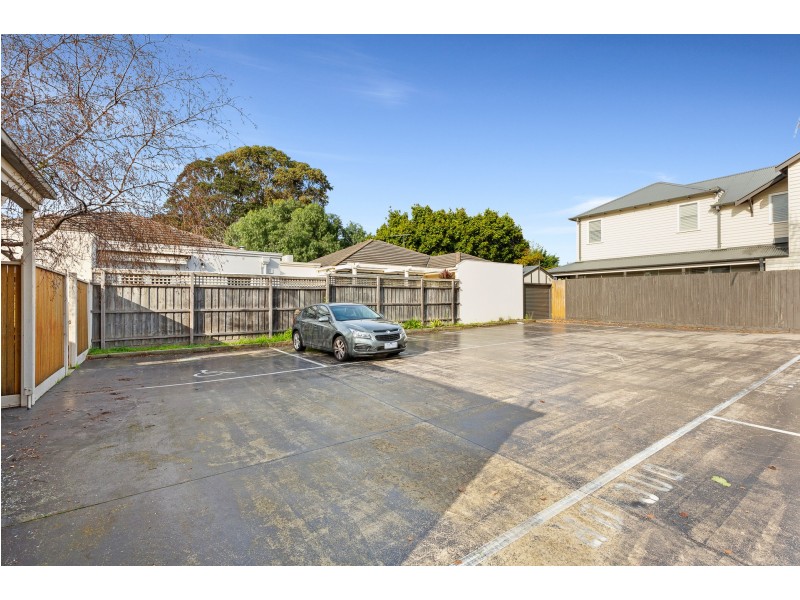 110 Bay Street, Brighton VIC 3186