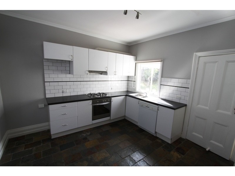 4 Sargon Grove, Brighton VIC 3186