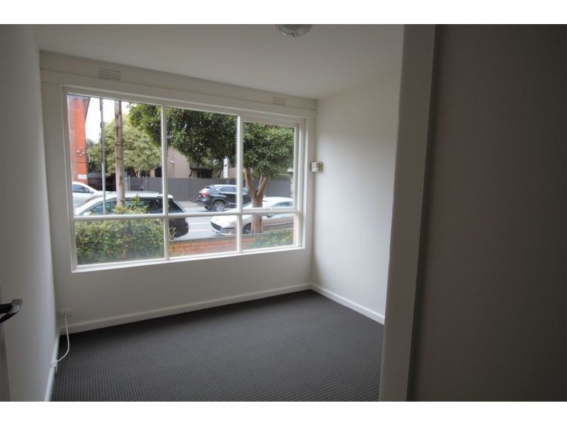 1/148 Glen Huntly Road, Elwood VIC 3184