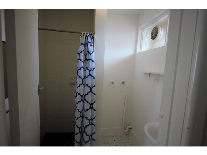 1/148 Glen Huntly Road, Elwood VIC 3184