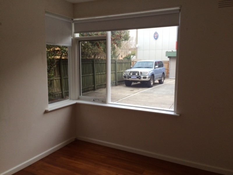 2/29 Chapel Street, St Kilda East VIC 3183