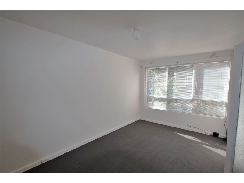 10/148 Glen Huntly Road, Elwood VIC 3184
