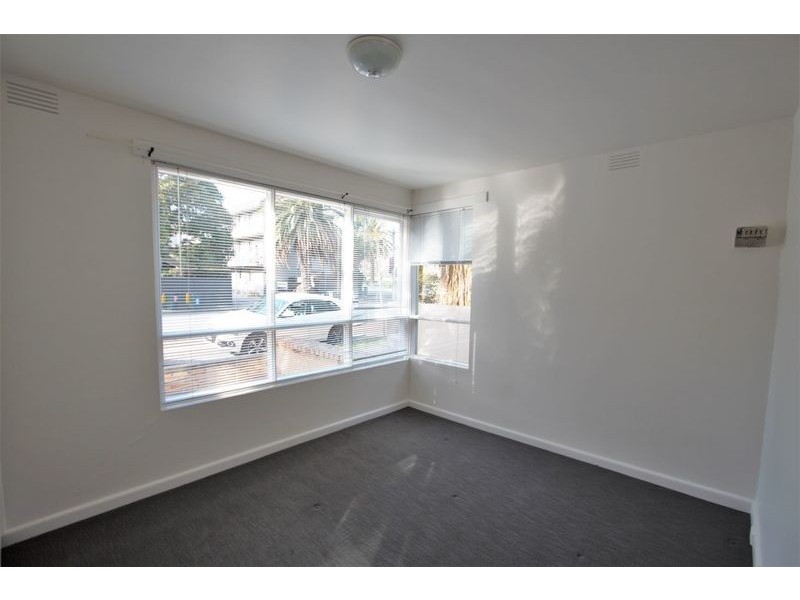 10/148 Glen Huntly Road, Elwood VIC 3184