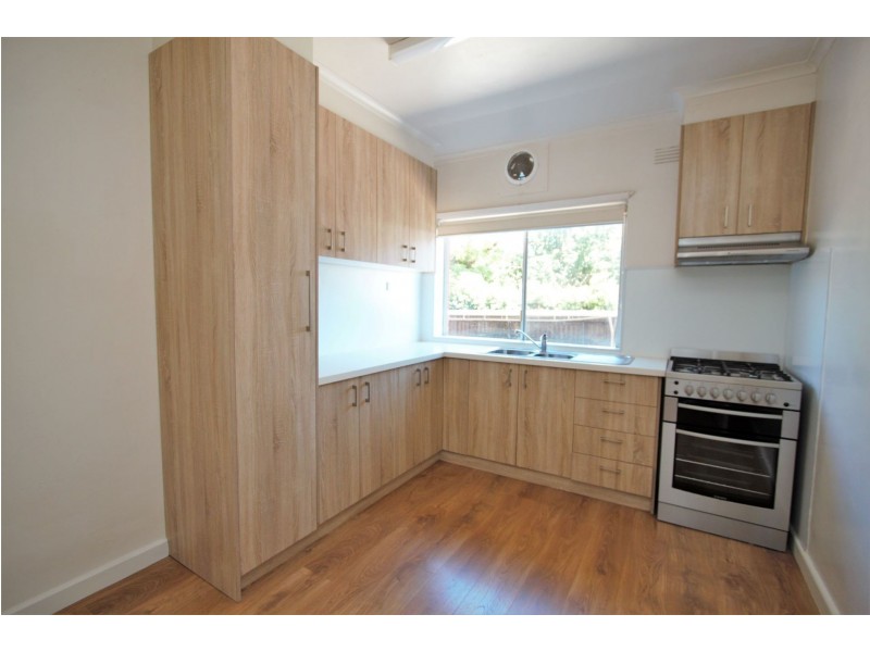 8/160 Kangaroo Road, Hughesdale VIC 3166