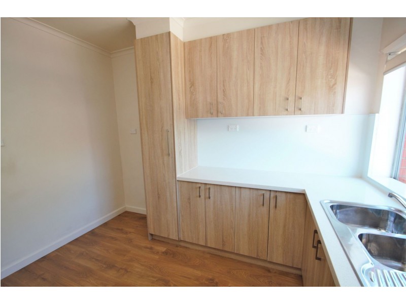 8/160 Kangaroo Road, Hughesdale VIC 3166