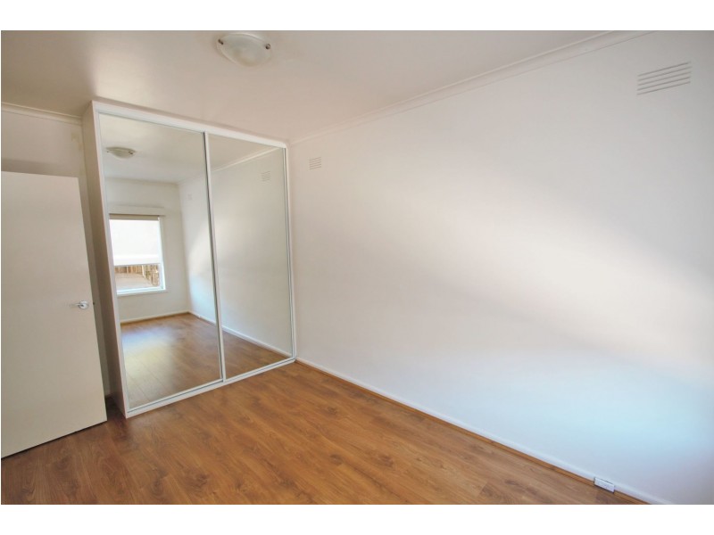 8/160 Kangaroo Road, Hughesdale VIC 3166