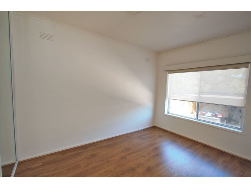 8/160 Kangaroo Road, Hughesdale VIC 3166