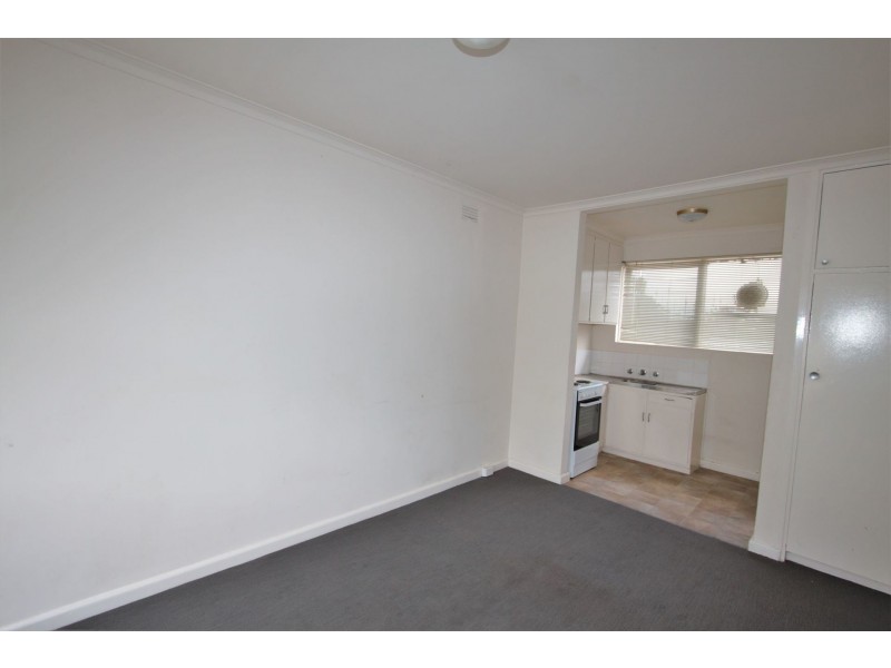 12/148 Glen Huntly Road, Elwood VIC 3184