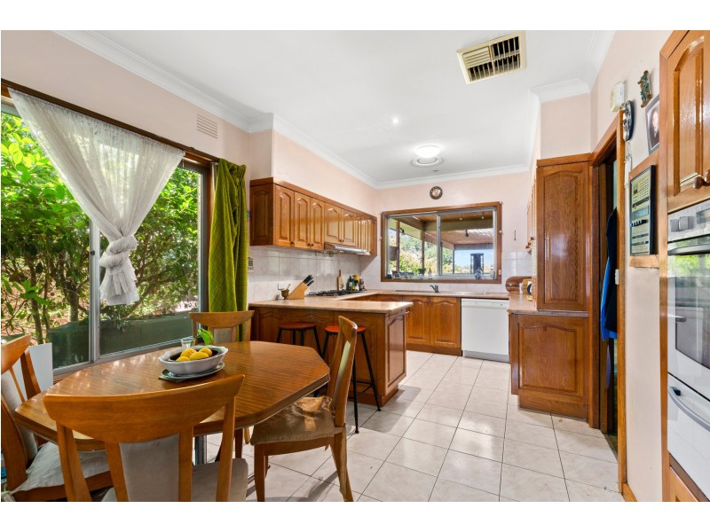 40 Oakern Street, Mount Waverley VIC 3149