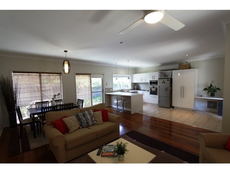 2/4 Porter Street, Hampton VIC 3188