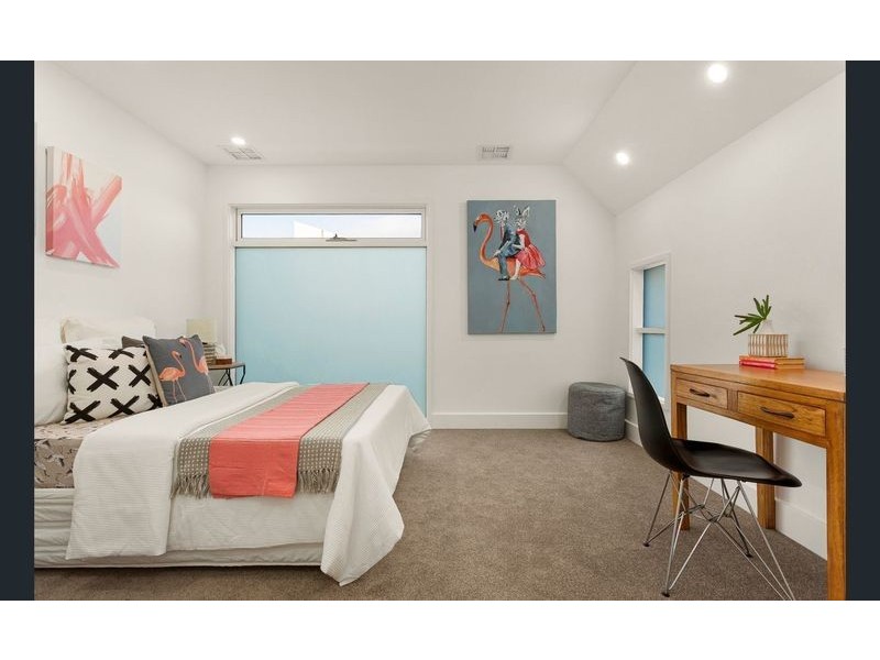 2/80 Hotham, Niddrie VIC 3042