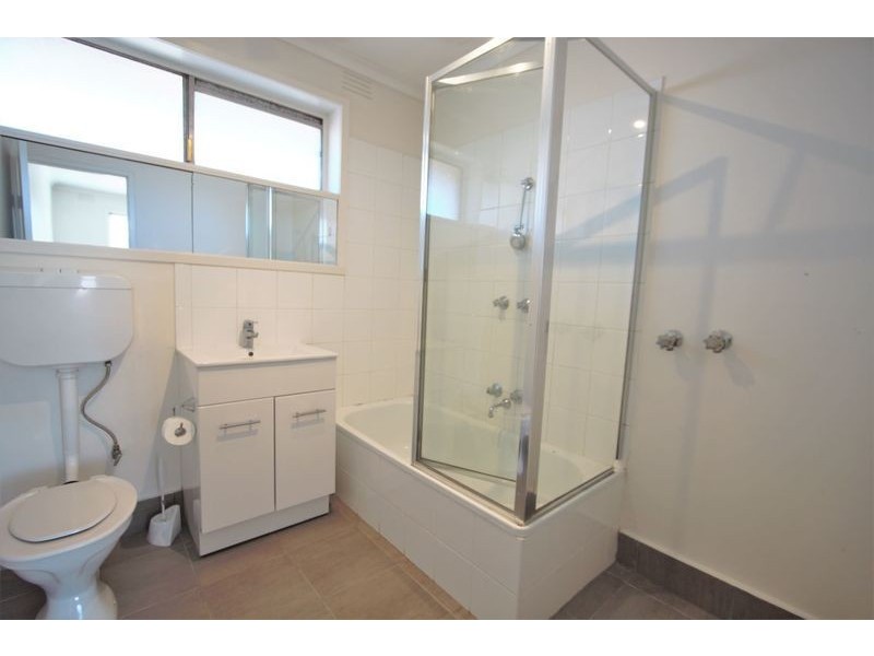 8/17 Toward Street, Murrumbeena VIC 3163