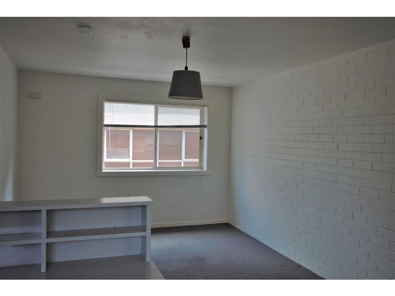 9/56 Barkly St, St Kilda VIC 3182