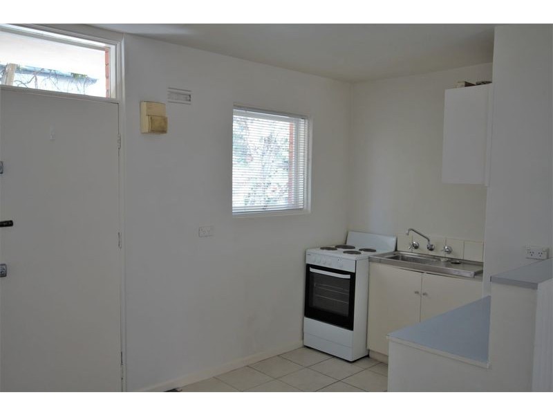 9/56 Barkly St, St Kilda VIC 3182