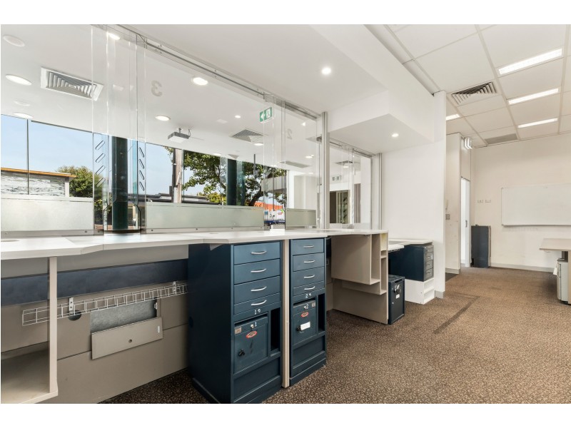 456 Hampton Street, Hampton VIC 3188