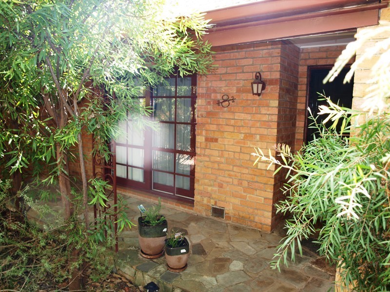 8 Porter Road, Carnegie VIC 3163