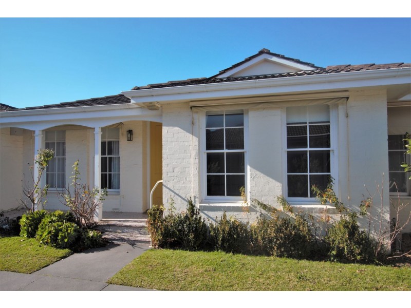 2/24 Wolseley Grove, Brighton VIC 3186