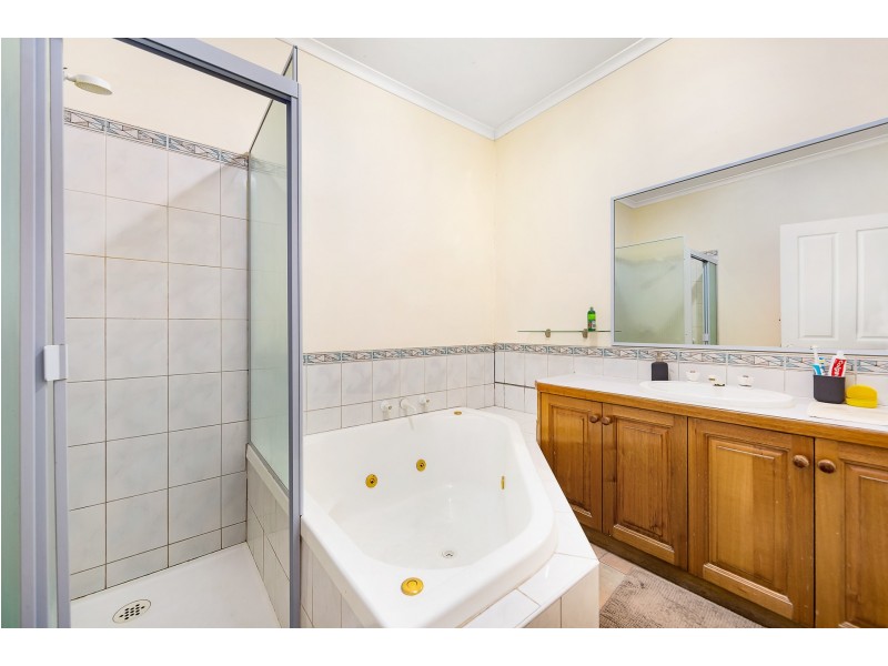 2/41 East Boundary Road, Bentleigh East VIC 3165