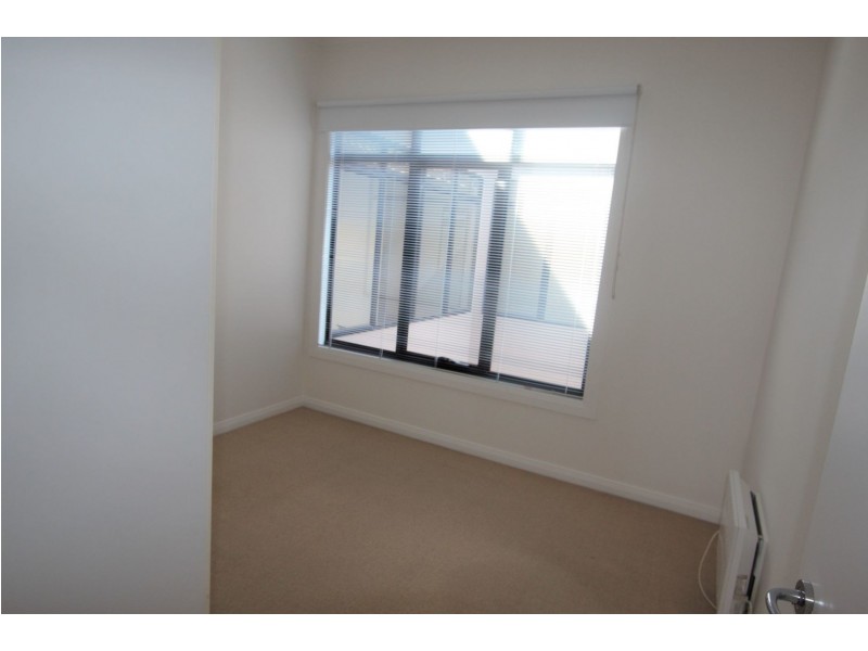36/69 Wellington Street, St Kilda VIC 3182
