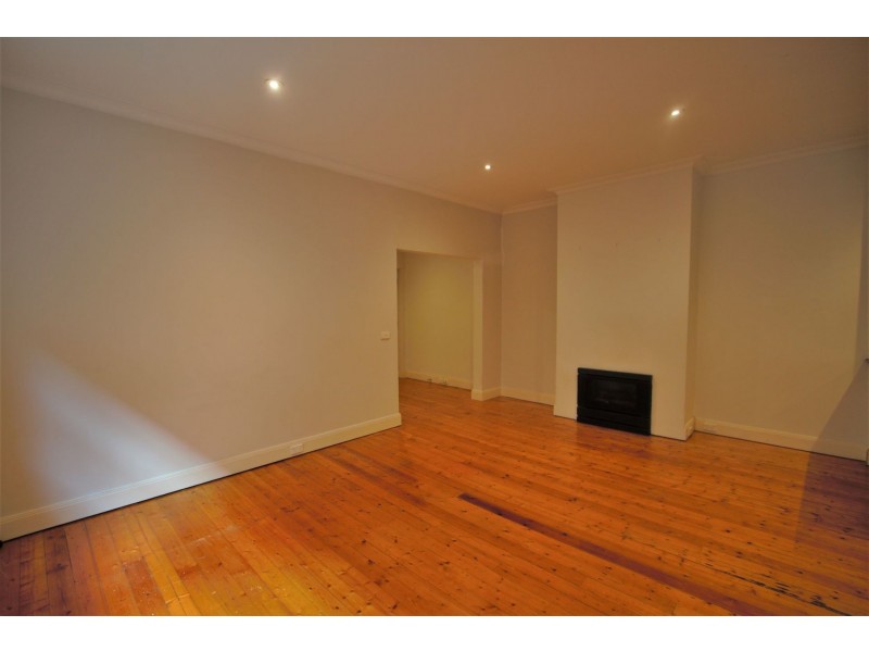 2/81 Mitford Street, Elwood VIC 3184