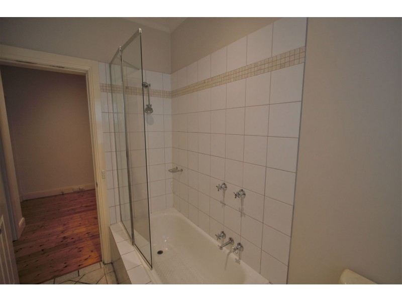 2/81 Mitford Street, Elwood VIC 3184