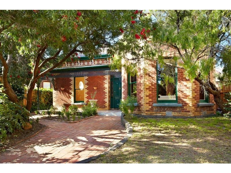 4 Marlton Cresent, St Kilda VIC 3182