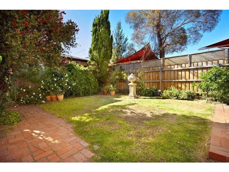 4 Marlton Cresent, St Kilda VIC 3182