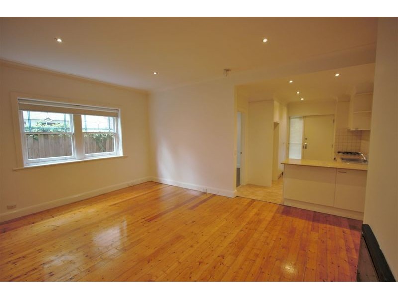 1/81 Mitford Street, Elwood VIC 3184