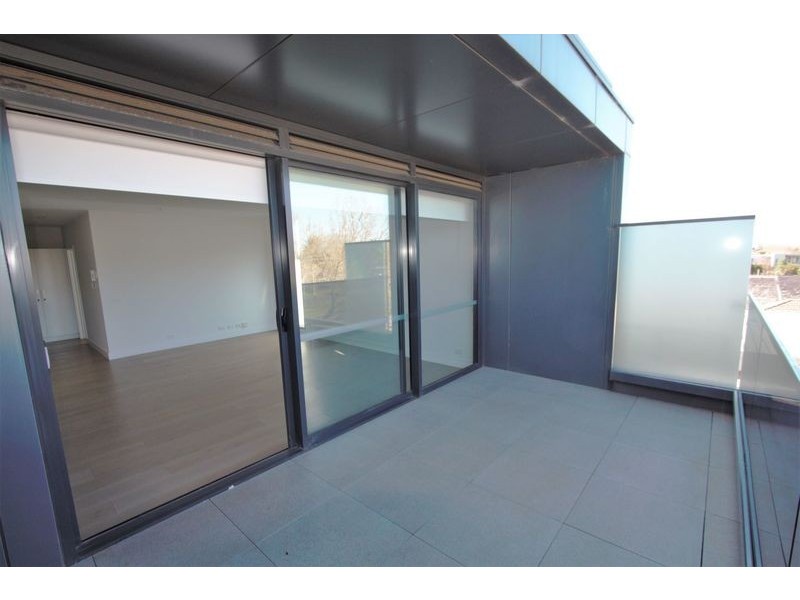 302/523 Dandenong Rd, Armadale VIC 3143