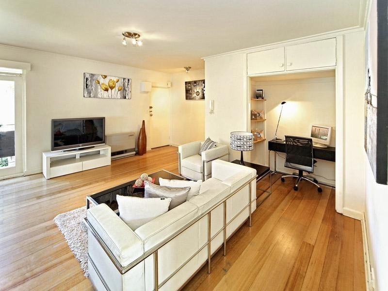 8/199 Ormond Road, Elwood VIC 3184