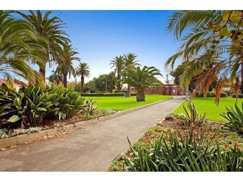 6/11 Downshire Rd, Elsternwick VIC 3185