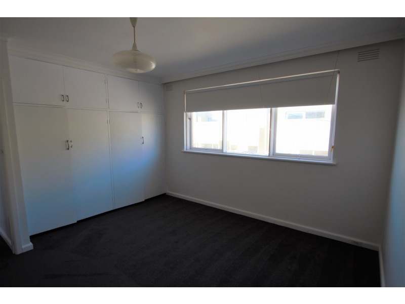 11/148 Glen Huntly Road, Elwood VIC 3184