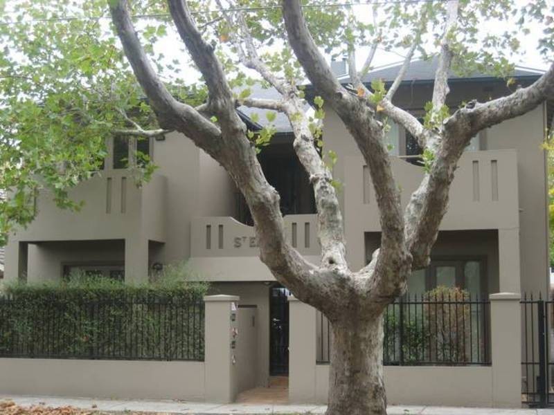 4/81 Mitford St, Elwood VIC 3184