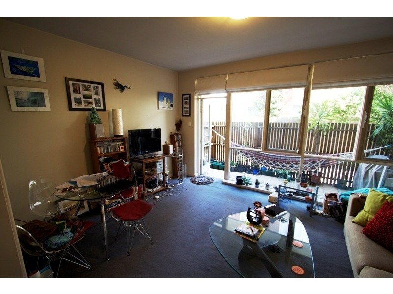 10/133 Brighton Road, Elwood VIC 3184