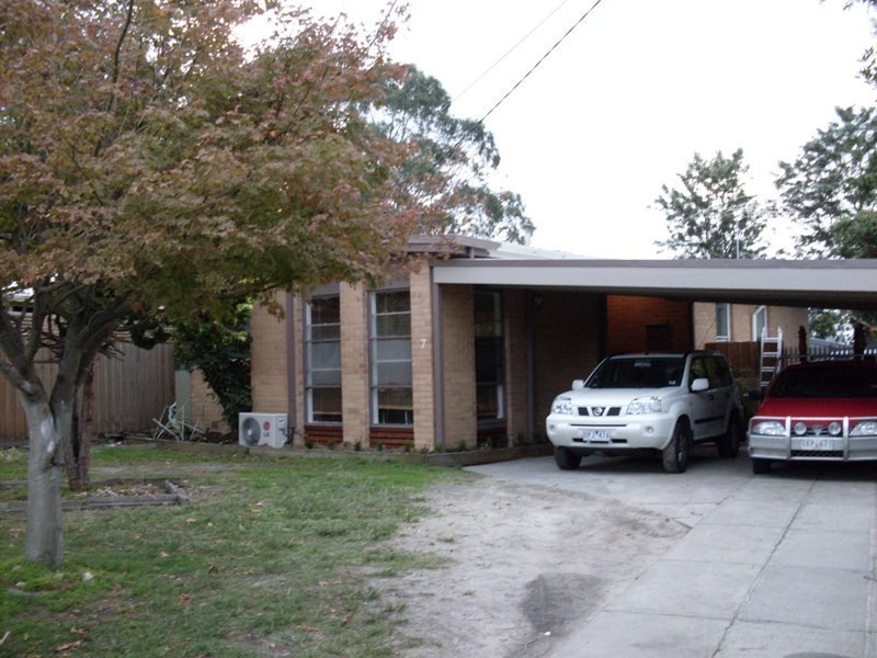 7 Wirilda Crescent, Frankston North VIC 3200