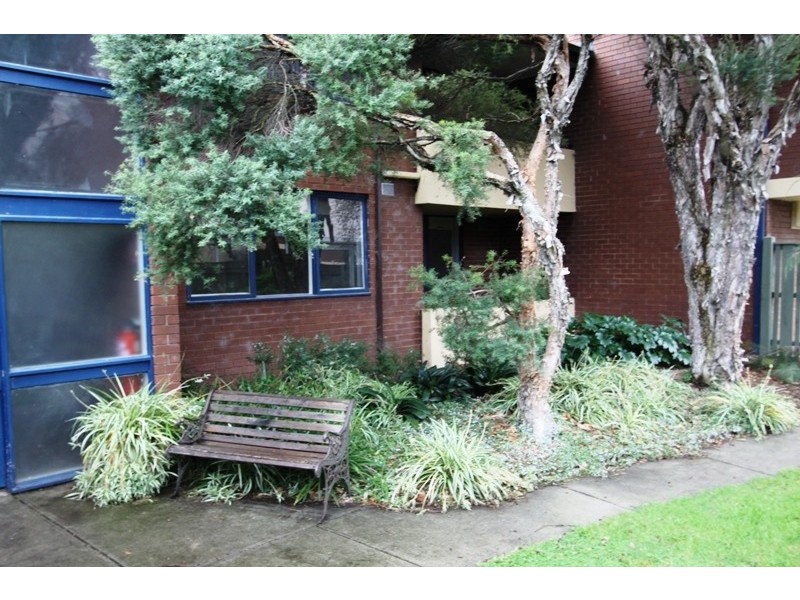 2/10 Redan Street, St Kilda VIC 3182