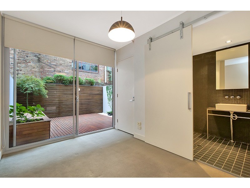 304/12 Danks street, Waterloo NSW 2017