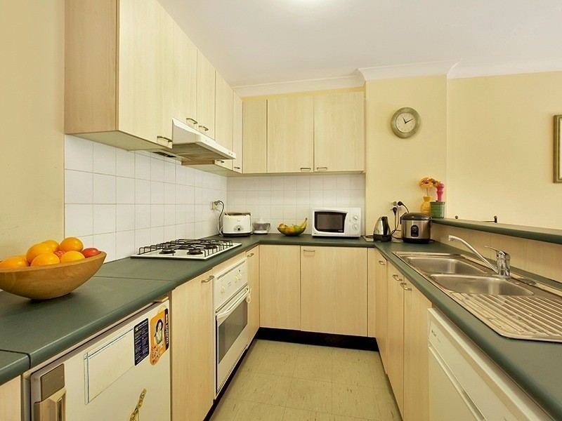 13/2 Kensington Mews, Waterloo NSW 2017