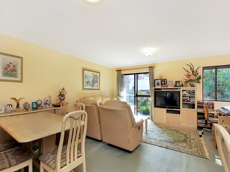 13/2 Kensington Mews, Waterloo NSW 2017