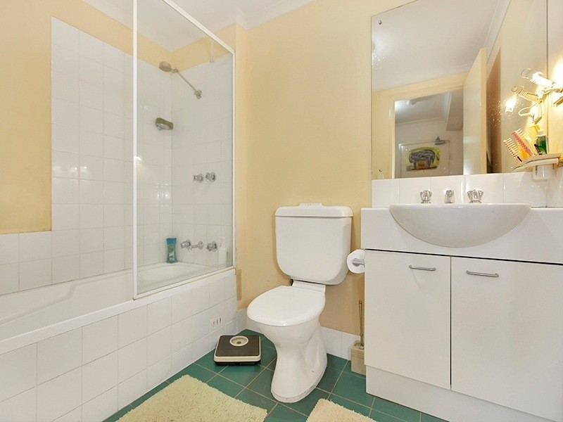 13/2 Kensington Mews, Waterloo NSW 2017