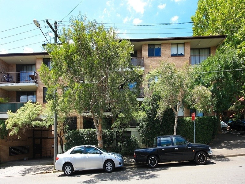 19/4 Goodlet Street, Surry Hills NSW 2010
