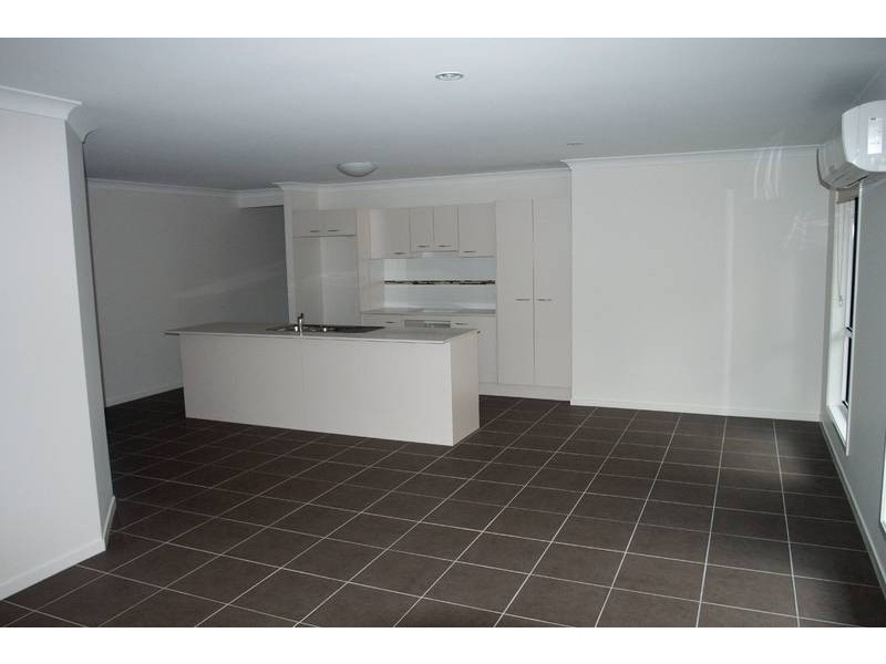 5   Gordon Drive, Upper Coomera QLD 4209