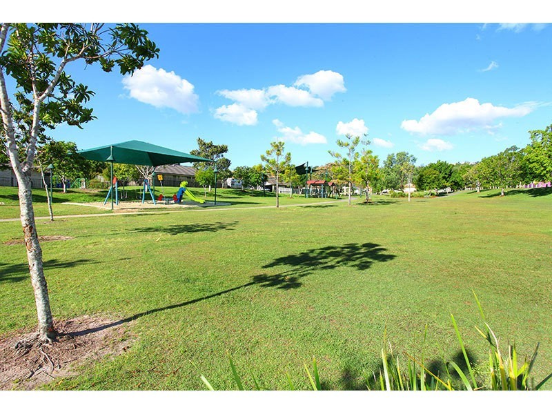 2 Cann Close, Pacific Pines QLD 4211