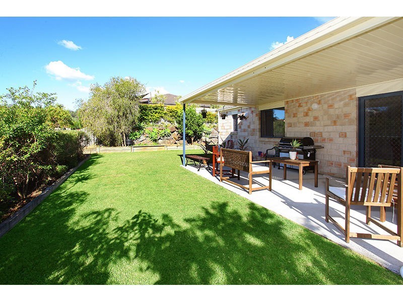 2 Cann Close, Pacific Pines QLD 4211