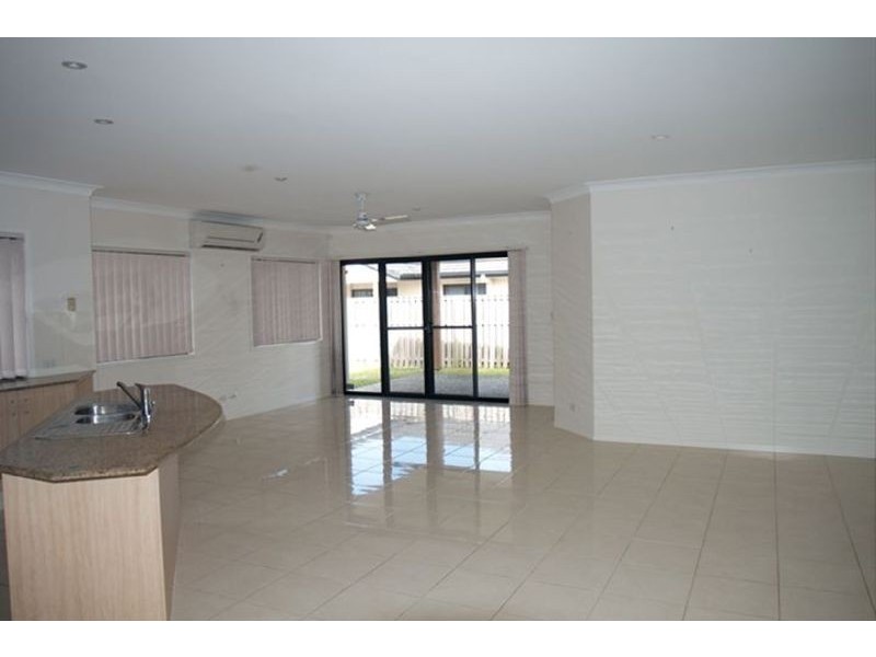 7 Kingair Road, Upper Coomera QLD 4209