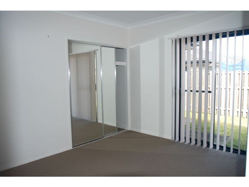 7 Kingair Road, Upper Coomera QLD 4209