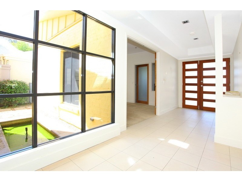 4 Ripple Court, Coomera Waters QLD 4209