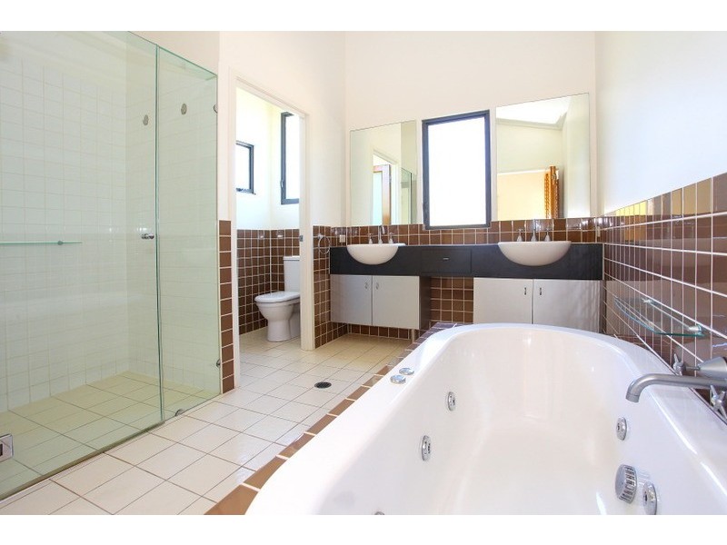 4 Ripple Court, Coomera Waters QLD 4209